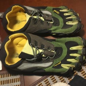 Five finger shoes